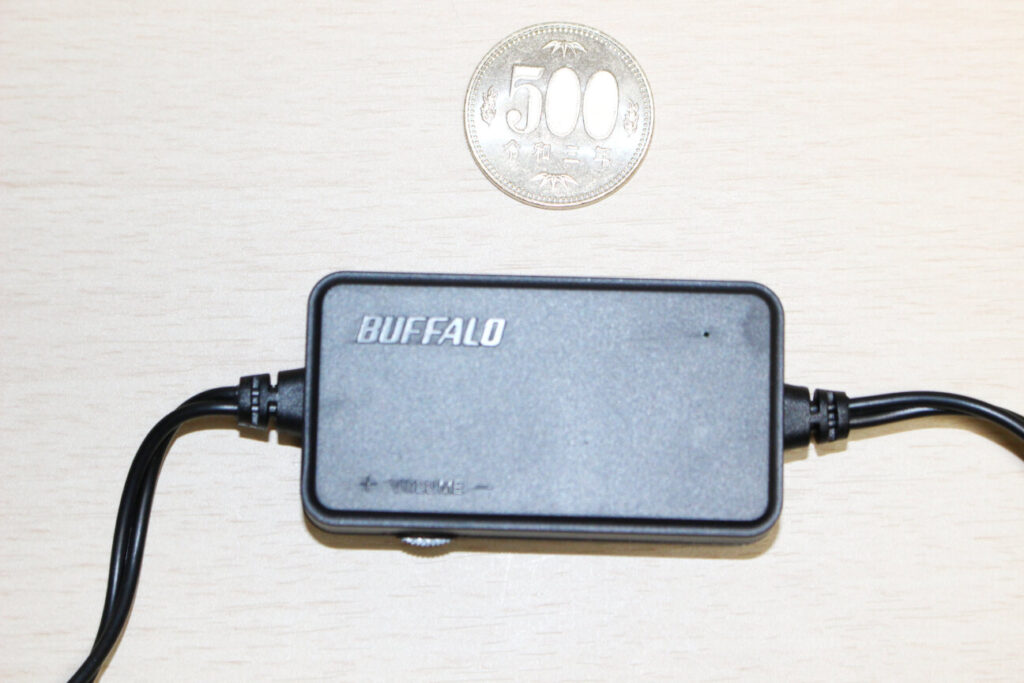 BUFFALOのPC用USBスピーカー「BSSP105UBK」の音量コントローラー