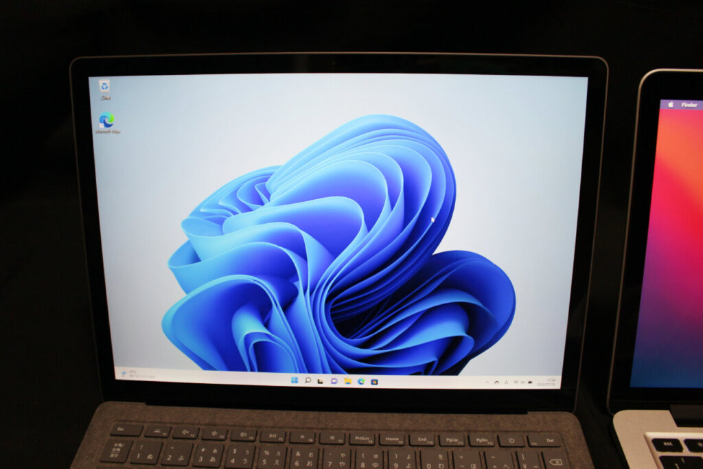 「Surface Laptop 4」の画面