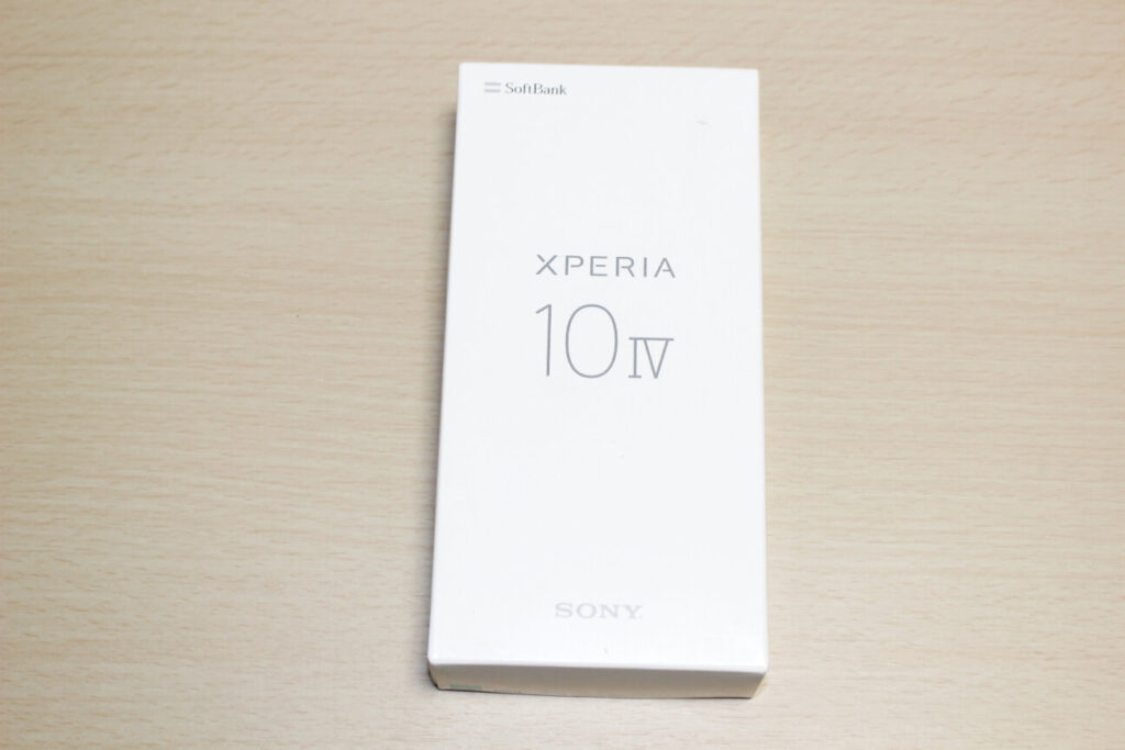 「Xperia 10 IV」の箱