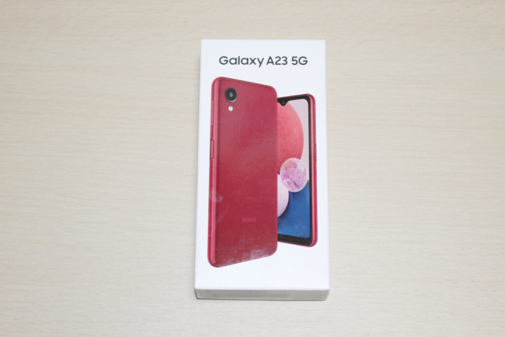 「Galaxy A23 5G」の化粧箱