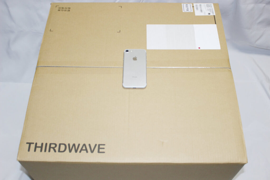 「Lightning-G AV7B」のダンボール